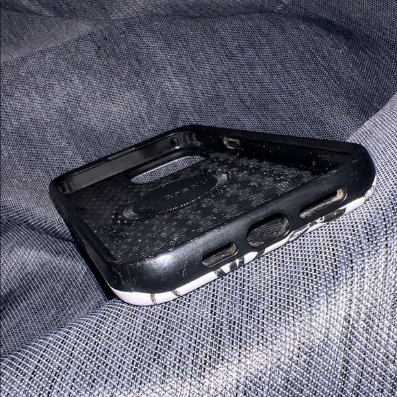 White Bow Pattern Phone Case - Compatible iPhone Accessory - Picture 4 of 4